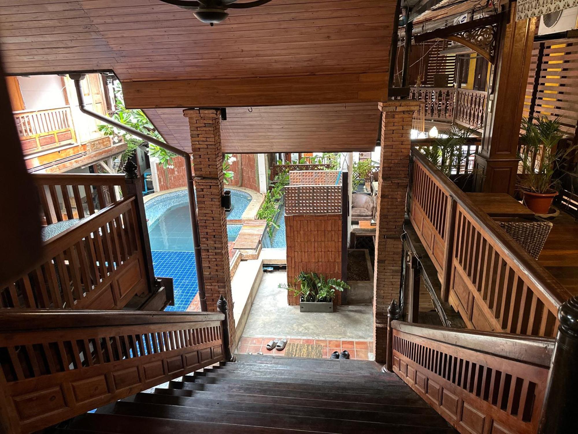 Tony'S Place Ayutthaya Exterior foto