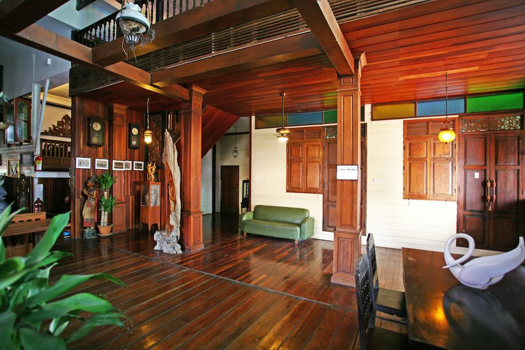 Tony'S Place Ayutthaya Exterior foto
